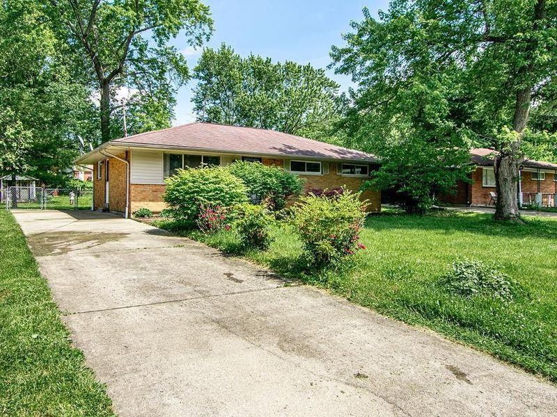 8670 Zodiac Drive, Springfield Twp., OH 45231 Photo 3