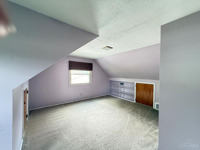 53 Hadley Road, Greenhills, OH 45218 Photo 15
