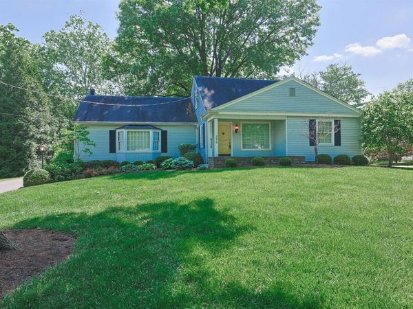 258 Hilltop Lane, Wyoming, OH 45215