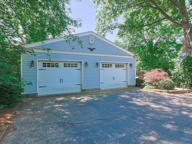 258 Hilltop Lane, Wyoming, OH 45215 Photo 47