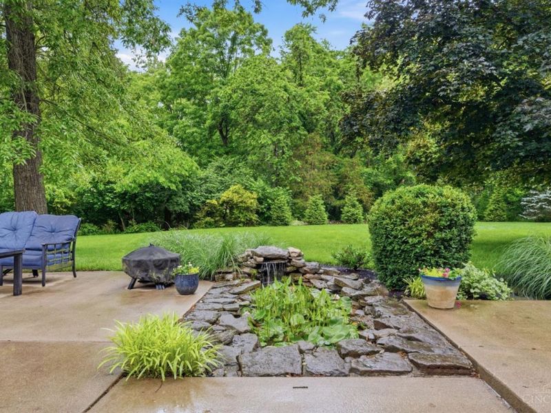 137 Shingleoak Drive, Loveland, OH 45140 Photo 13