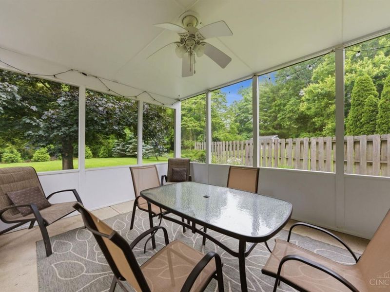 137 Shingleoak Drive, Loveland, OH 45140 Photo 15