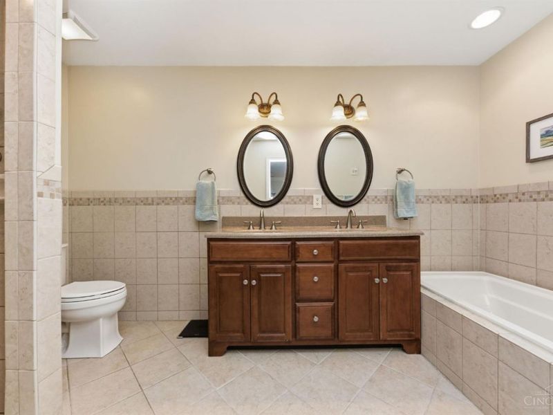 137 Shingleoak Drive, Loveland, OH 45140 Photo 44