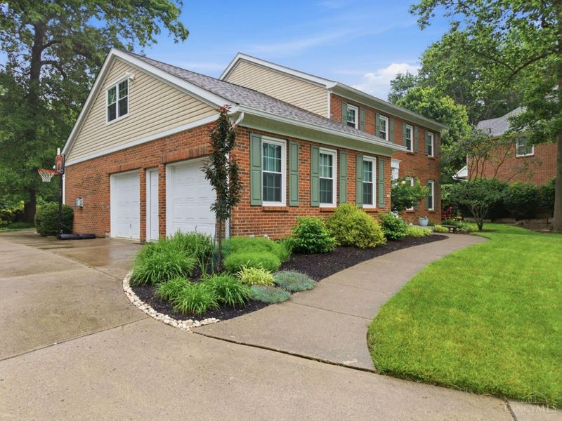 137 Shingleoak Drive, Loveland, OH 45140 Photo 6