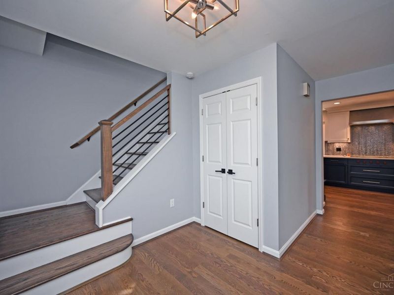 9891 Tollgate Lane, Montgomery, OH 45242 Photo 6
