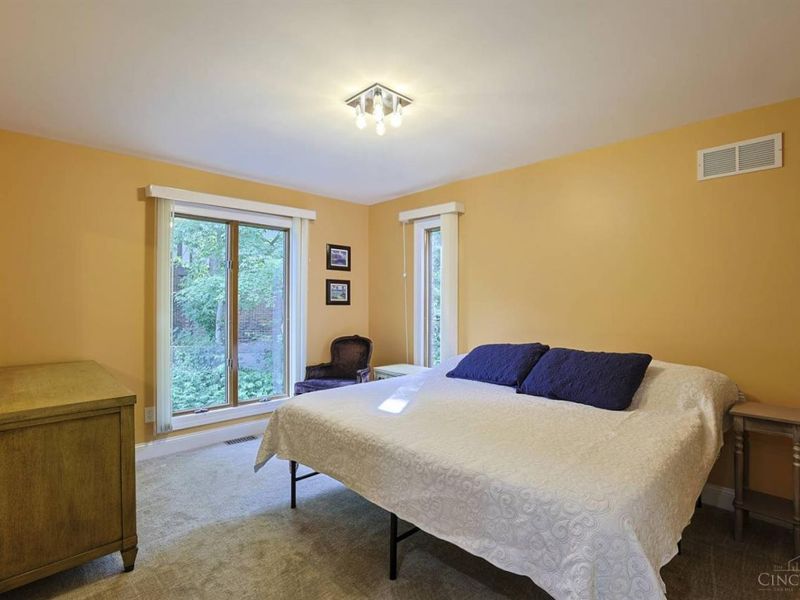9774 Berry Hill Drive, West Chester, OH 45241 Photo 21