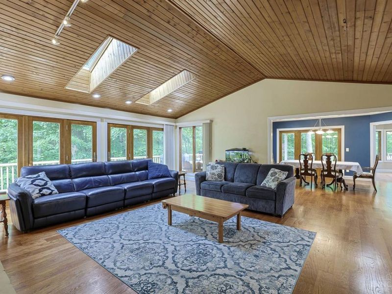 9774 Berry Hill Drive, West Chester, OH 45241 Photo 5
