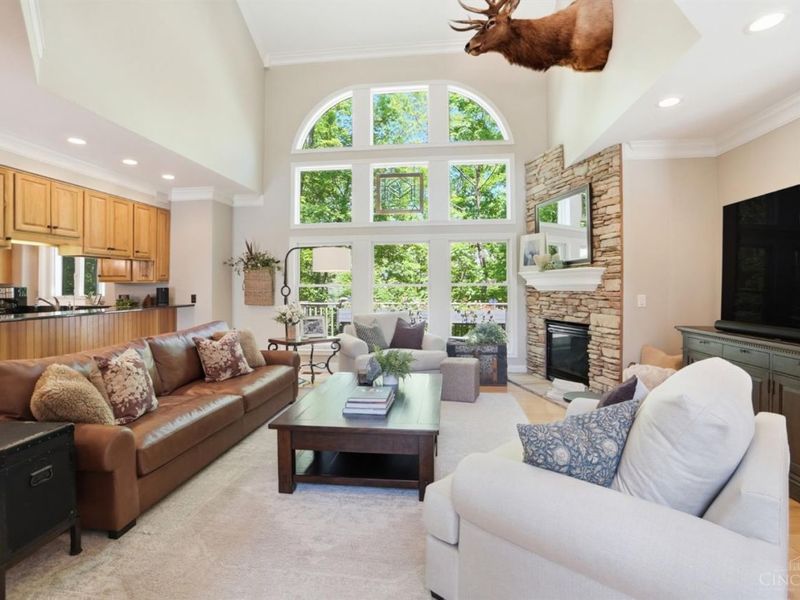 1004 River Forest Drive, Hamilton Twp, OH 45039 Photo 10