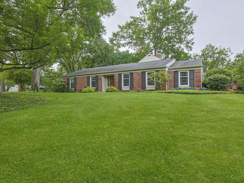 297 Ritchie Avenue, Wyoming, OH 45215 Photo 1