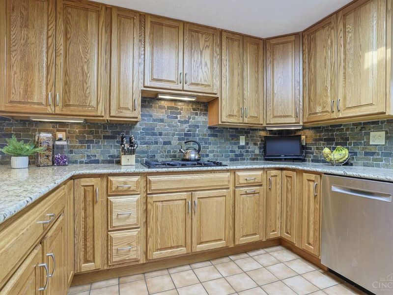 297 Ritchie Avenue, Wyoming, OH 45215 Photo 20