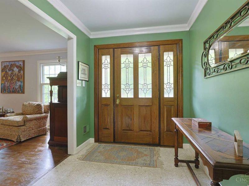 297 Ritchie Avenue, Wyoming, OH 45215 Photo 4