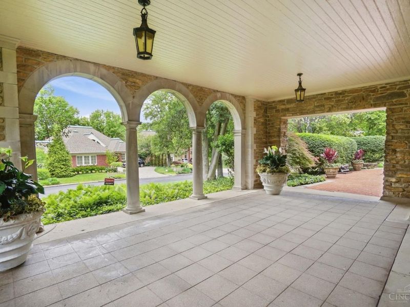 32 Hampton Lane, Cincinnati, OH 45208 Photo 16