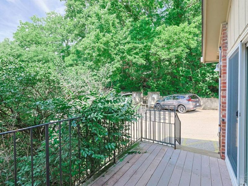 3069 Alpine Terrace, Unit 15, Cincinnati, OH 45208 Photo 17
