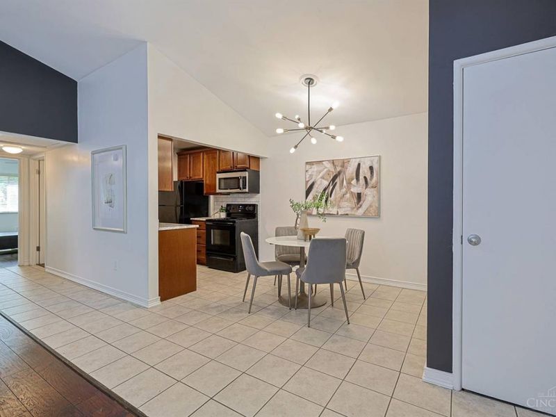 3069 Alpine Terrace, Unit 15, Cincinnati, OH 45208 Photo 3