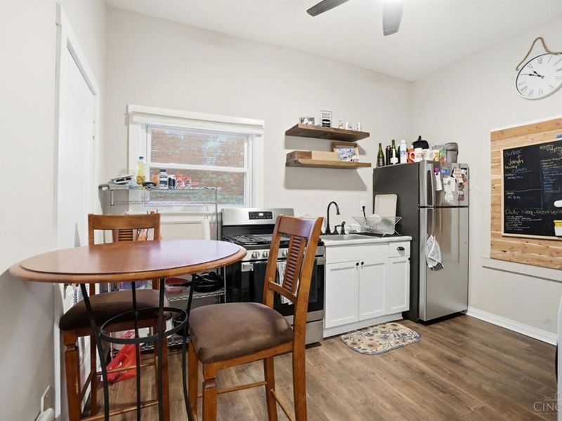 2149 W Clifton Avenue, Cincinnati, OH 45219 Photo 17