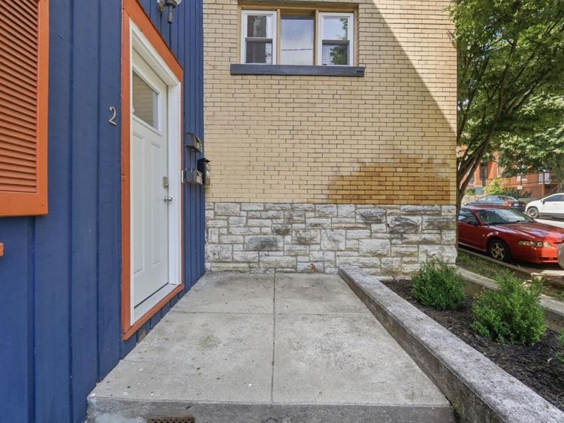 2149 W Clifton Avenue, Cincinnati, OH 45219 Photo 4