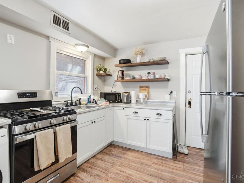 2149 W Clifton Avenue, Cincinnati, OH 45219 Photo 42
