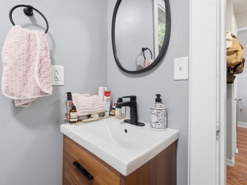 2149 W Clifton Avenue, Cincinnati, OH 45219 Photo 54