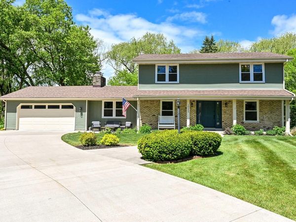 10333 N Versailles COURT, Mequon, WI 53092
