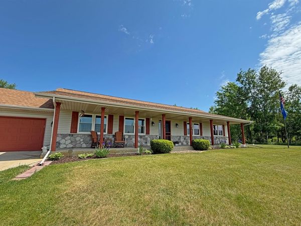 4870 Jamestown PLACE, West Bend, WI 53090