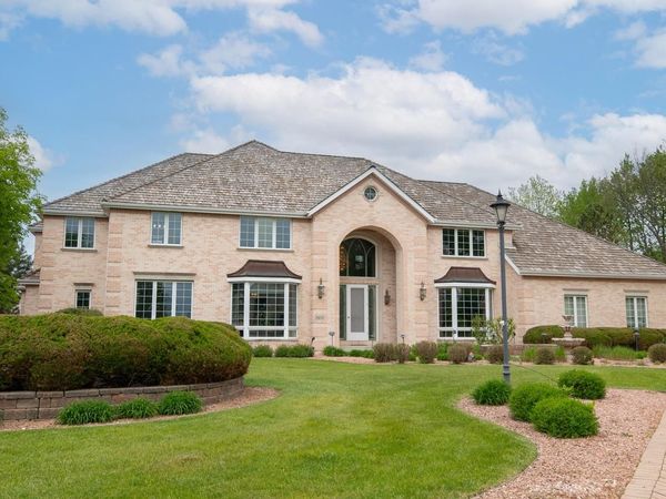 19250 Hayden COURT, Brookfield, WI 53045