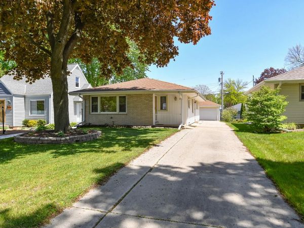 2228 N 116th STREET, Wauwatosa, WI 53226