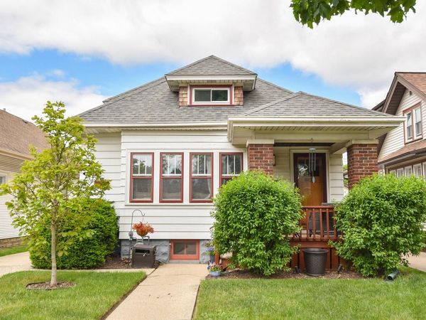 2209 N 62nd STREET, Wauwatosa, WI 53213