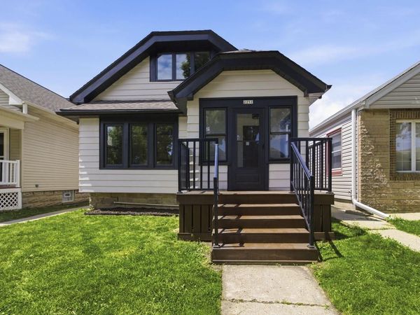 2251 S 73rd STREET, West Allis, WI 53219