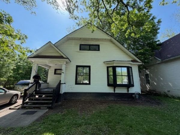 220 Kentucky Avenue , Danville, IL 61832
