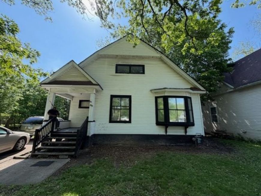 Main Photo