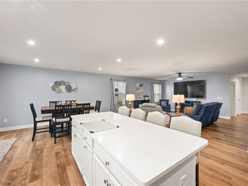 307 Pebble Creek Court, Amherst, OH 44001 Photo 11