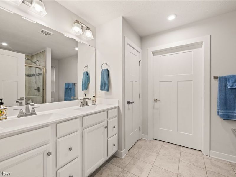 307 Pebble Creek Court, Amherst, OH 44001 Photo 22