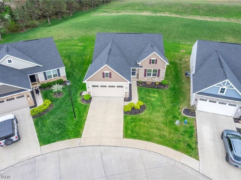 307 Pebble Creek Court, Amherst, OH 44001 Photo 45