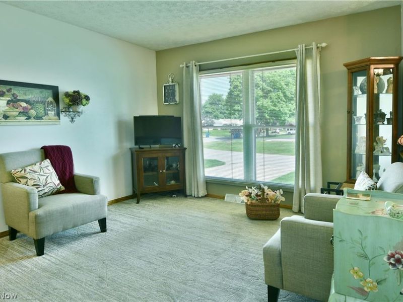 2483 Trentwood Drive SE, Warren, OH 44484 Photo 15