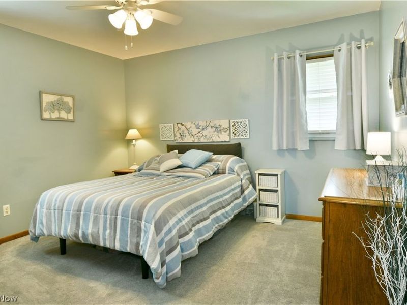 2483 Trentwood Drive SE, Warren, OH 44484 Photo 30