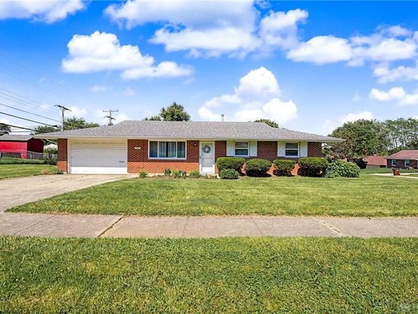 1301 Laramie Drive, Riverside, OH 45432