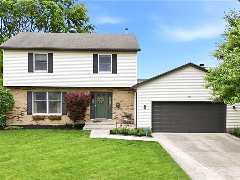 195 Finsbury, Troy, OH 45373 Photo 1