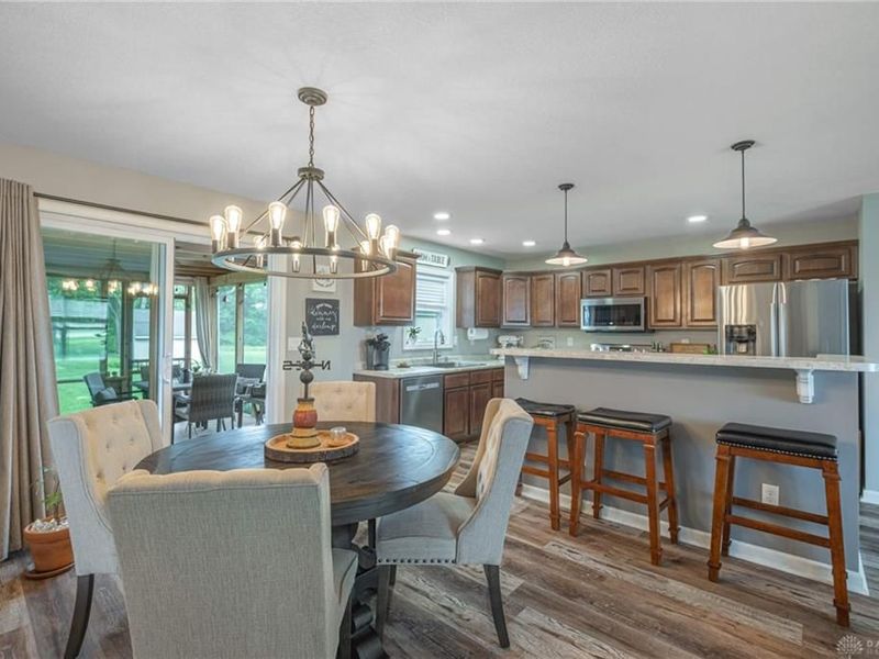 9931 Bunnell Hill Road, Clearcreek Township, OH 45458 Photo 7