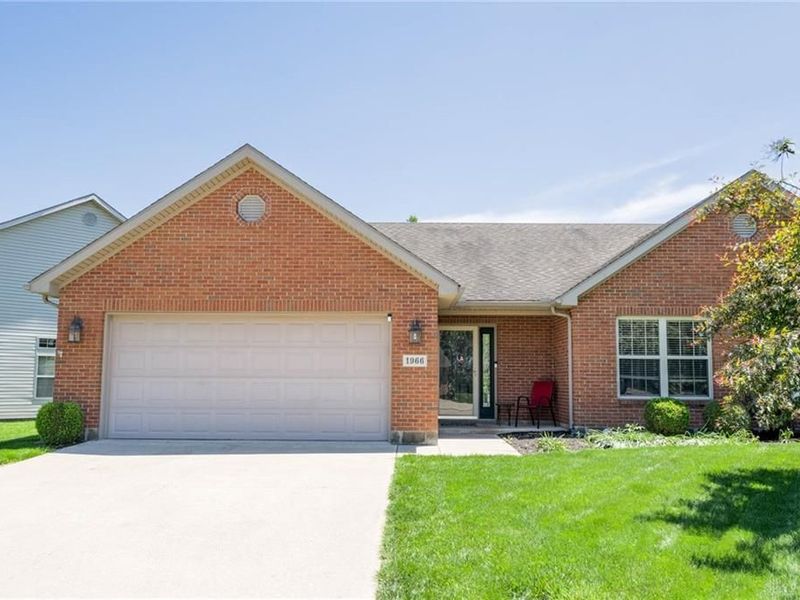 1966 Cider Mill Way, Tipp City, OH 45371 Photo 1