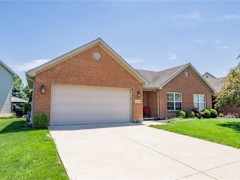 1966 Cider Mill Way, Tipp City, OH 45371 Photo 27