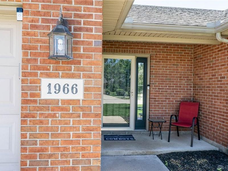 1966 Cider Mill Way, Tipp City, OH 45371 Photo 4