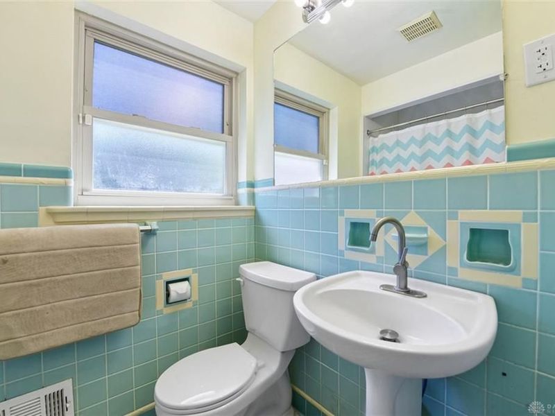 2939 Lawndale Avenue, Cincinnati, OH 45212 Photo 27