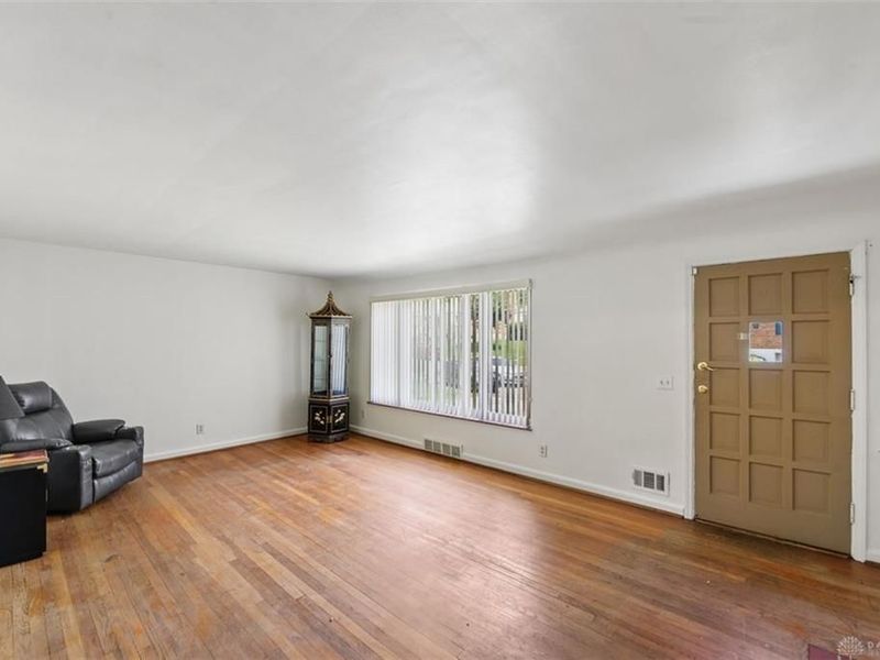 2939 Lawndale Avenue, Cincinnati, OH 45212 Photo 6