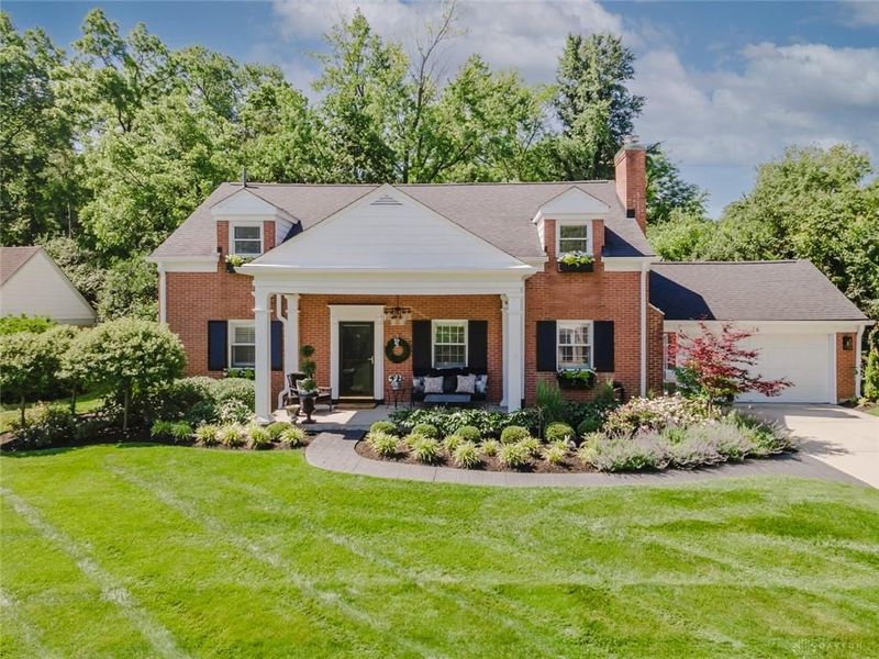 26 E Thruston Boulevard, Oakwood, OH 45409 Photo 1