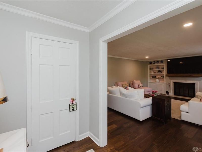 26 E Thruston Boulevard, Oakwood, OH 45409 Photo 8