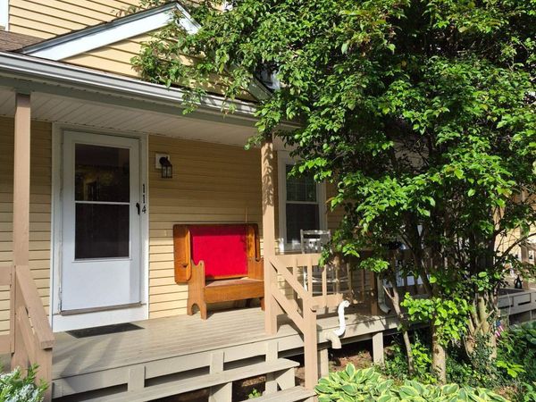 114 Winterwood Drive, Unit 114, Londonderry, NH 03053