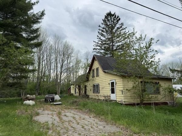 26 Petticoat Hill , Princeton, ME 04668