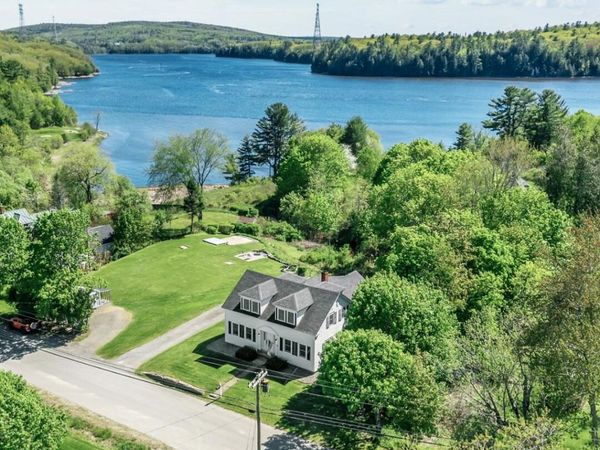 80 Settlers Way , Orrington, ME 04474