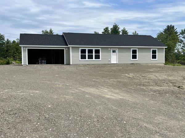 9 Blue Sky Drive , Levant, ME 04456