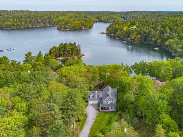 31 Painted Point Road , Phippsburg, ME 04562